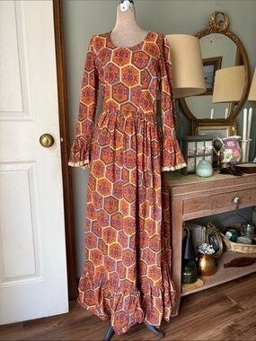 Vintage 60s/70s Orange Multi Hexagon Print Maxi Dress